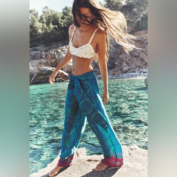 Zara Printed Satin Effect Wrap Front Pants - Picture 1 of 6